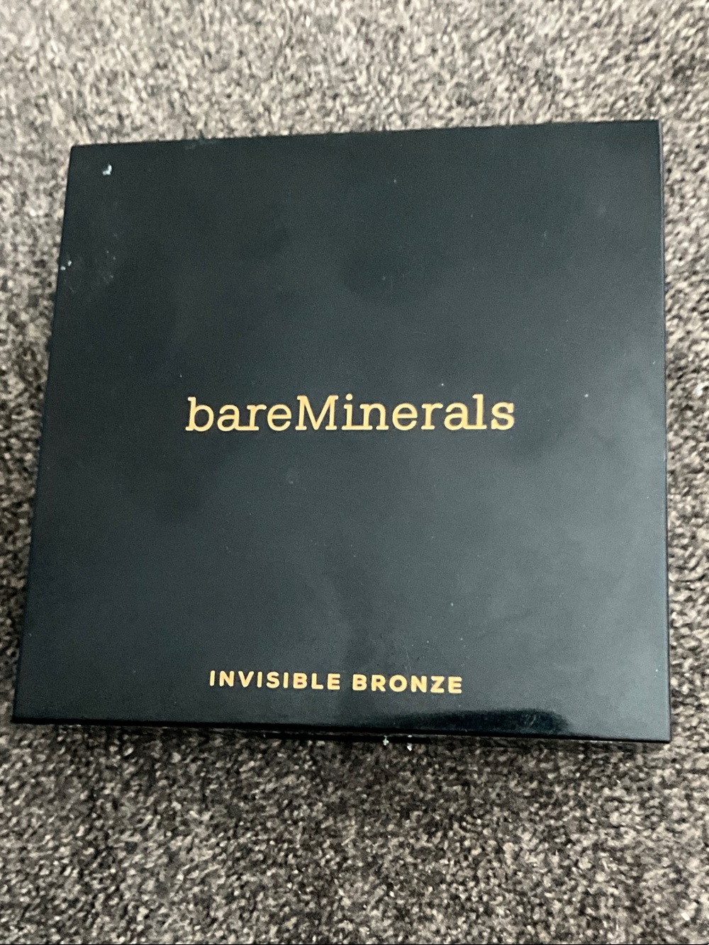 bareMinerals Invisible Bronze Compact - Black & Gold